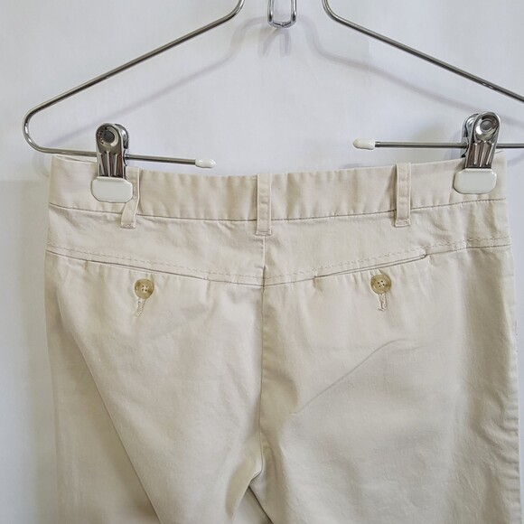 Old Navy Just Below the waist stretch khaki capris size 2 - Picture 4 of 10